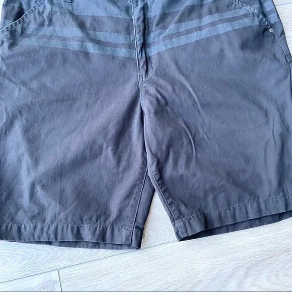 Guess Striped Casual Bermuda Shorts - Picture 5 of 13